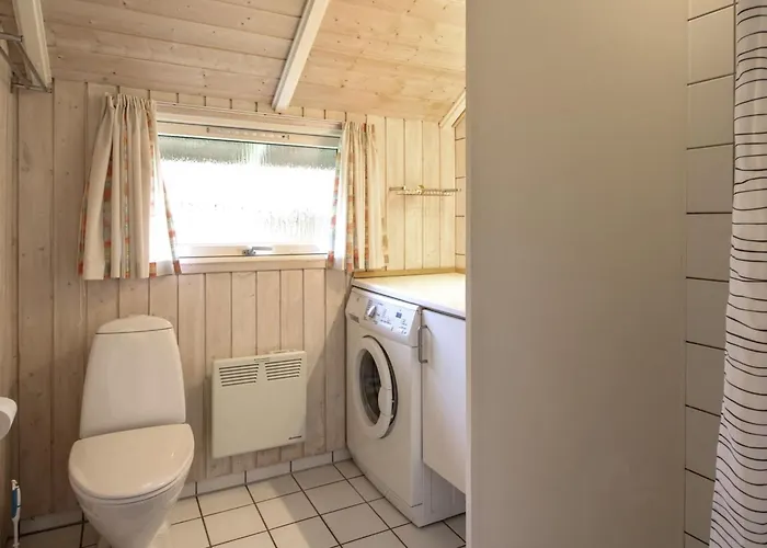 Ferienhaus Eline - 1-5km From The Sea By Interhome *